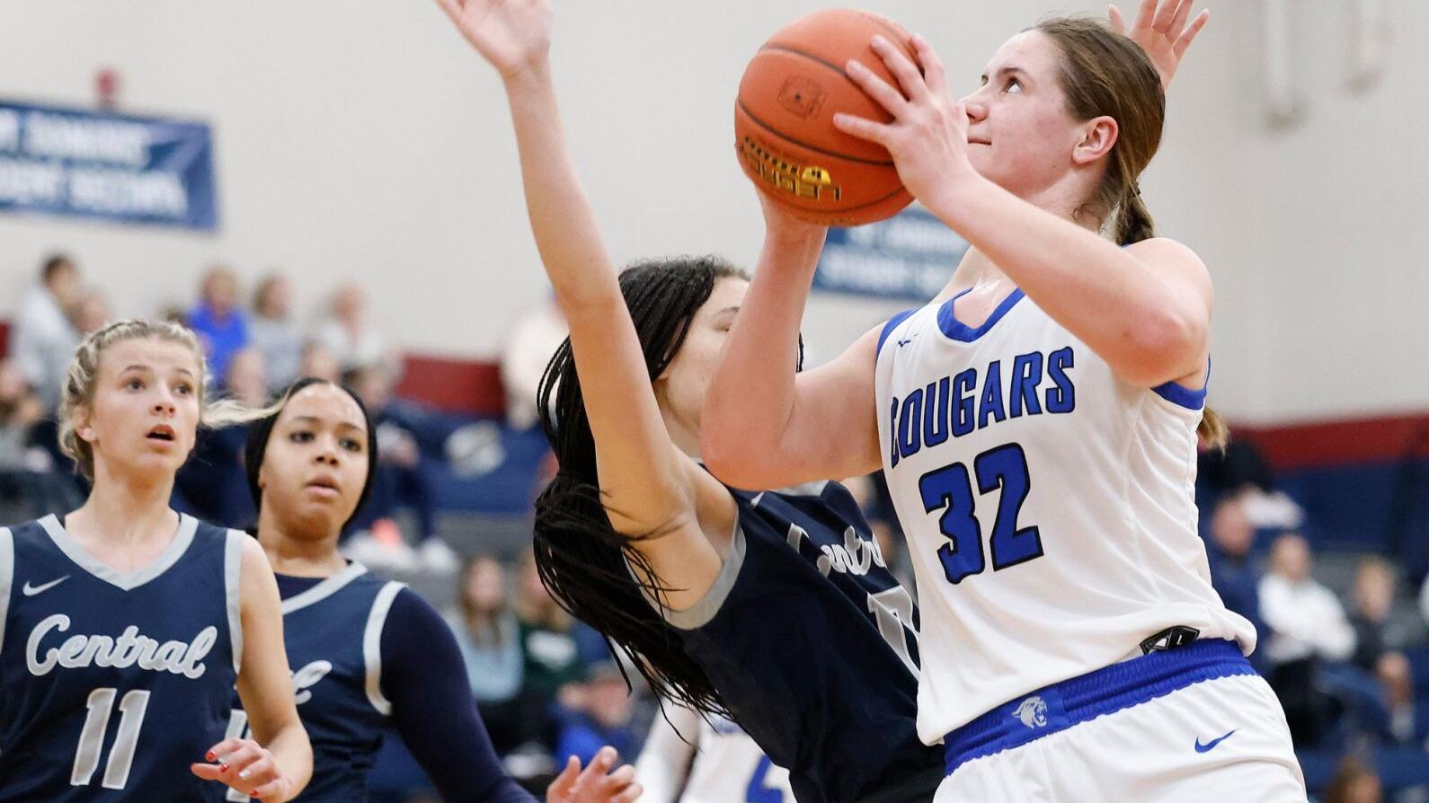 Girls basketball spotlight: Lutheran St. Charles answers questions during impressive start